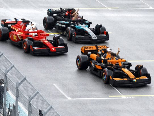 LEGO Takes Over Formula 1: A Spectacular Fusion of Speed and Creativity!